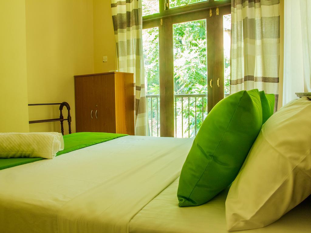 Aronka Homestay Канді Екстер'єр фото