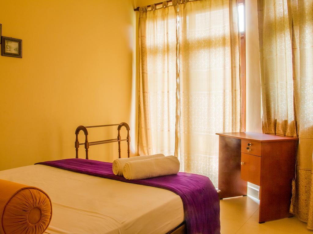 Aronka Homestay Канді Екстер'єр фото