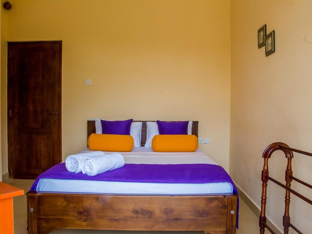 Aronka Homestay Канді Екстер'єр фото