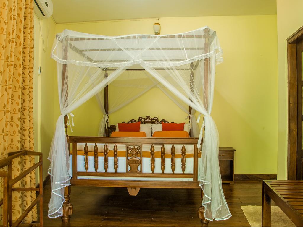 Aronka Homestay Канді Екстер'єр фото