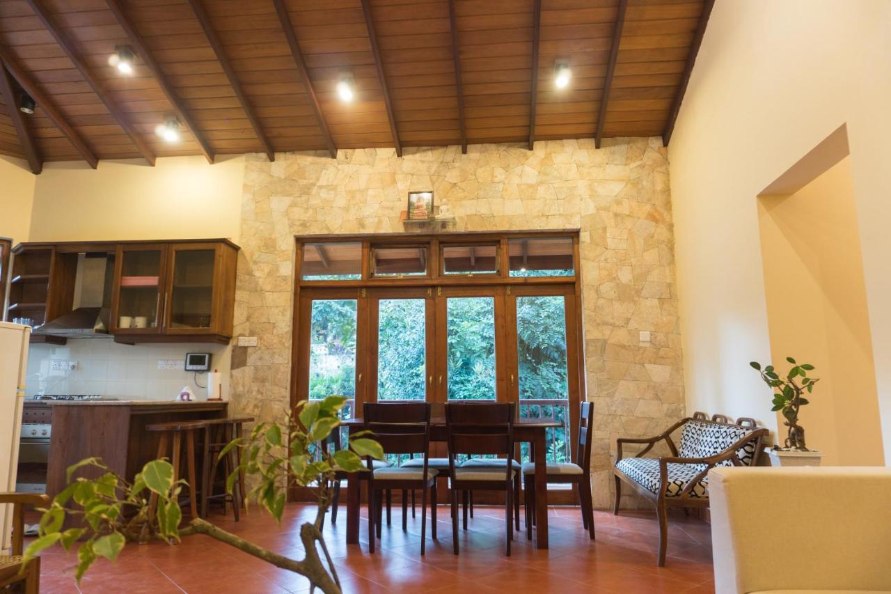 Aronka Homestay Канді Екстер'єр фото